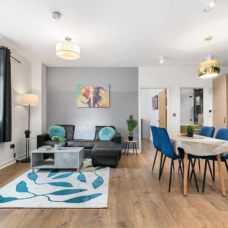 Spacious 1 Bedroom Apartment In Central Woking Dış mekan fotoğraf